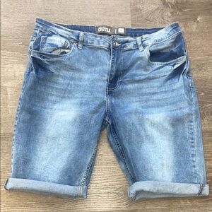 ❤️ Men’s Cultura BRAND NEW Blue Jean Shorts SIZE 34 but NO TAGS